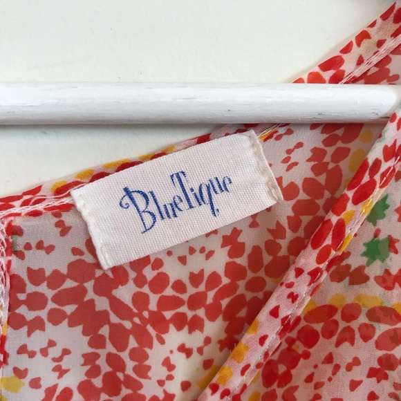 Bluetique Floral Top Size Small - Picture 3 of 5